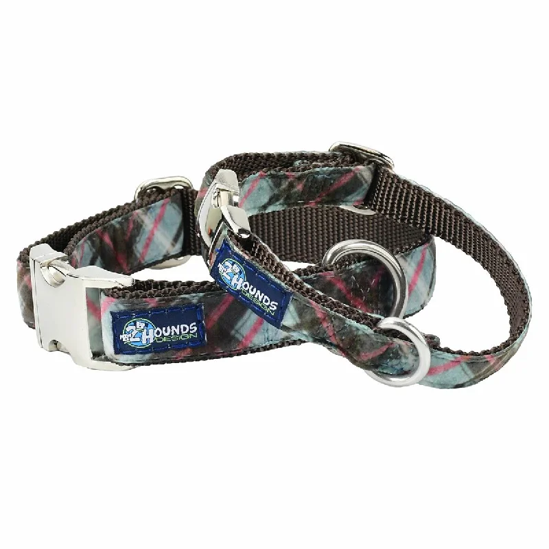 . **Dog chest harness is anti-breakaway**Velvet Essential Dog Collar Jane's Winter Plaid . **Dog chest harness is anti-breakaway**Velvet Essential Dog Collar Jane's Winter Plaid