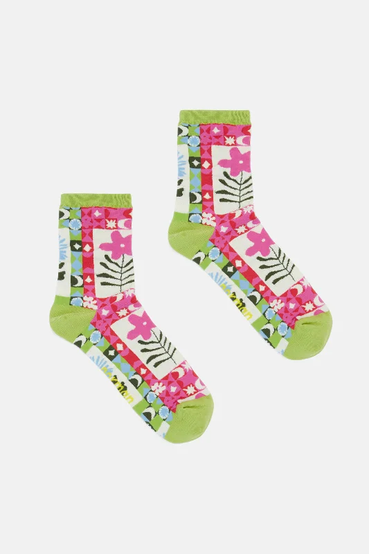 - Foldable and portable cat bagFriends Of The Sun Socks