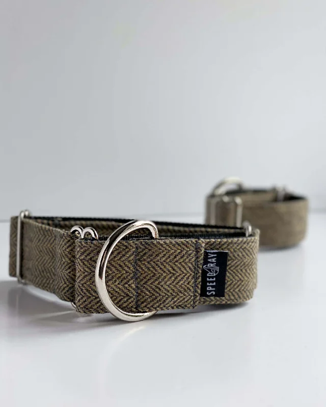  -Anti-slip claw protection raincoat FOR dogsTHE GEORGE Tweed Martingale Dog Collar
