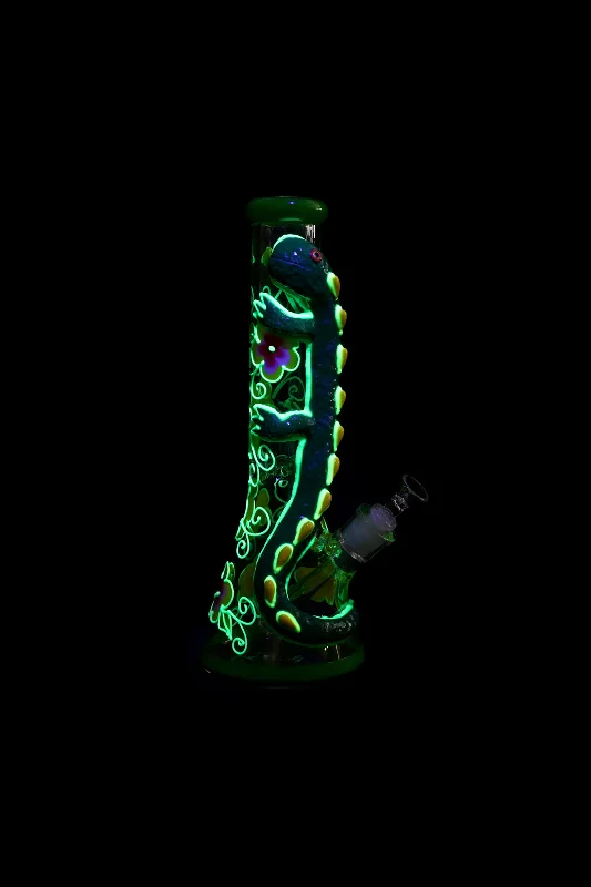 - Cat anti-jump window safety netExotic Lizard Beaker Water Pipe