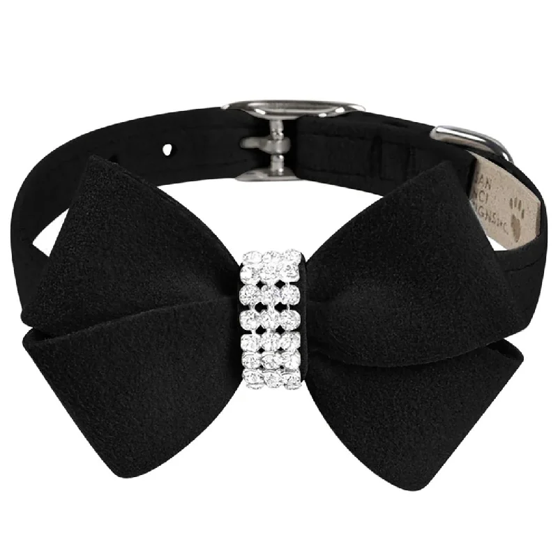  . **Dog traction rope is automatically retractable**Nouveau Bow Dog Collar Black