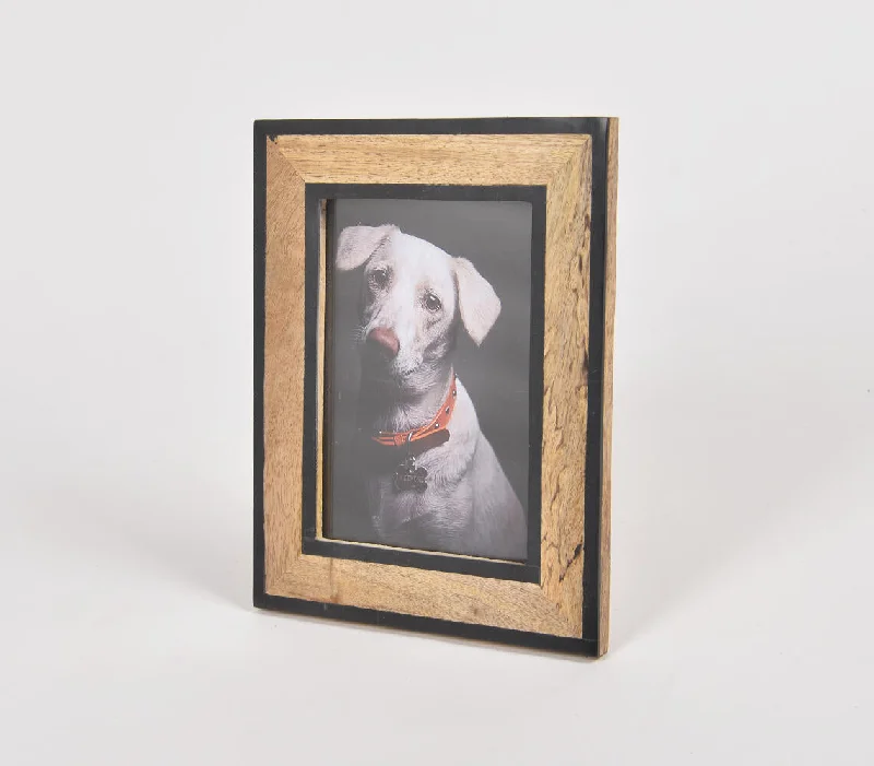 - Automatic temperature adjustment cat bedMinimal Wooden Photo frame