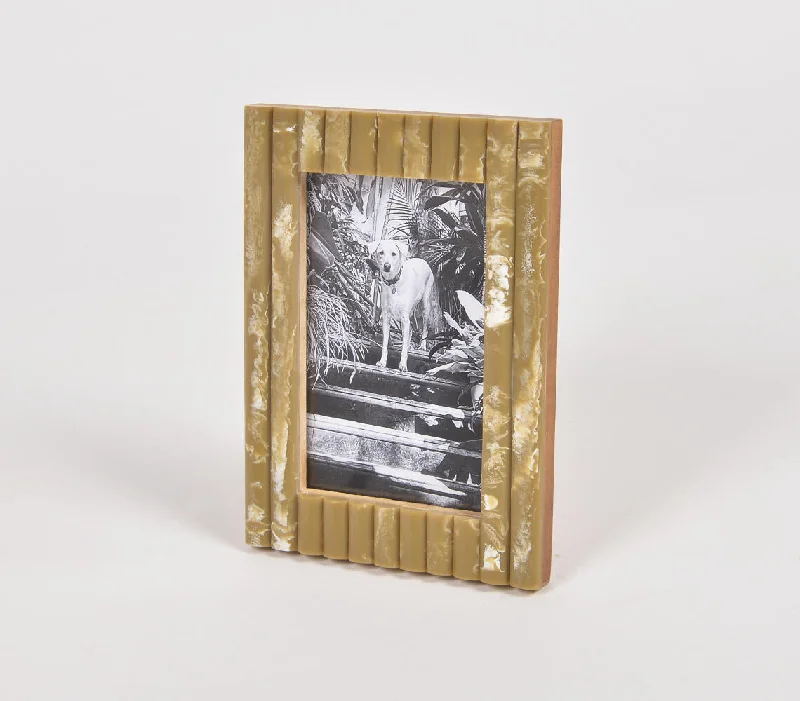 - Dog heart rate monitoring collarTan Resin Photo frame