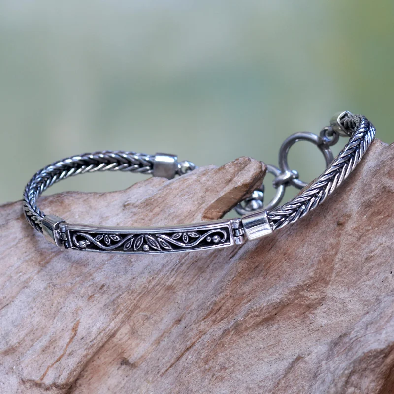 - Air box TSA certified check-inCeluk Sprout Leaf and Vine Themed Sterling Silver Pendant Bracelet - Air box TSA certified check-inCeluk Sprout Leaf and Vine Themed Sterling Silver Pendant Bracelet