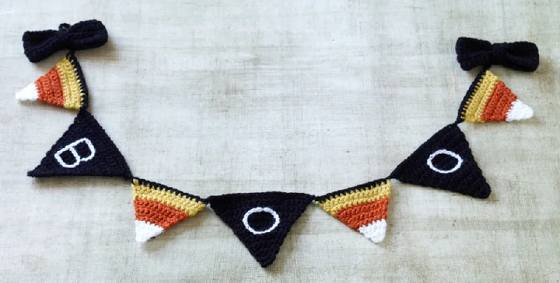 - Custom pet birthday cakeHalloween Pennants (Crochet)