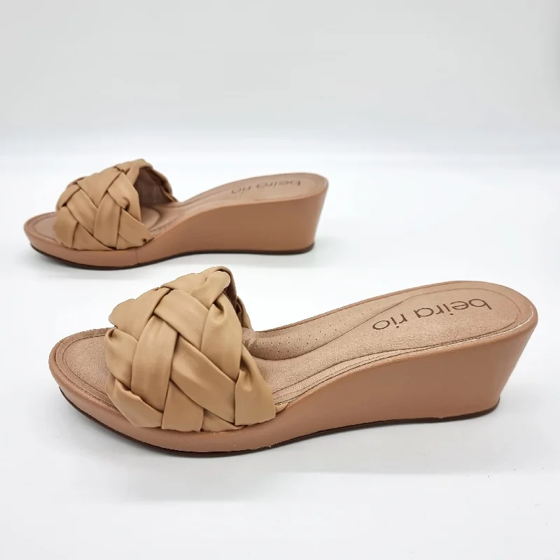 Beira Rio 8457-312 Wedged Slip-on Sandal in Tan