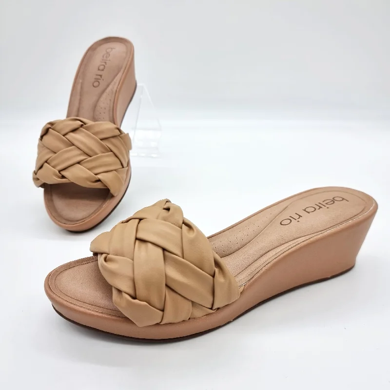 Beira Rio 8457-312 Wedged Slip-on Sandal in Tan